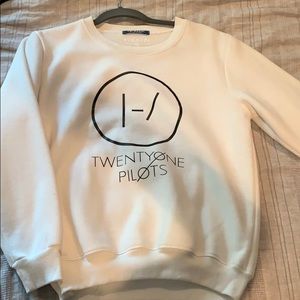 Twenty one pilots crew neck !